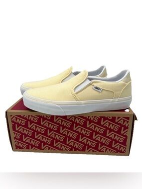 Vans Women's Asher Deluxe Slip-On Sneakers Canary Yellow